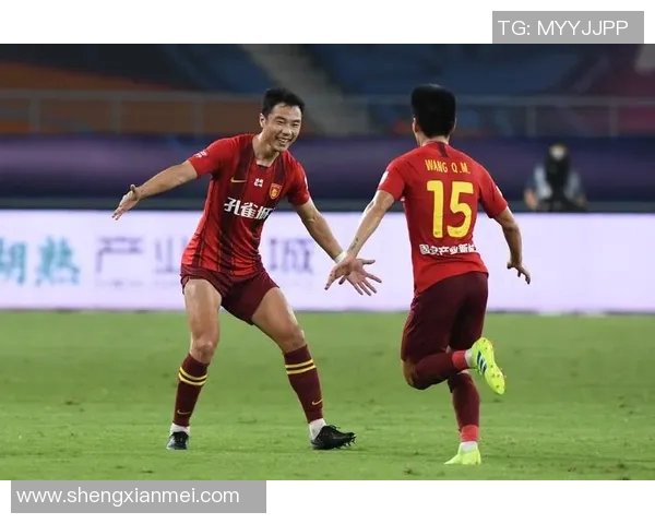 上海上港迎战江苏FC争夺中超联赛关键三分的激烈对决